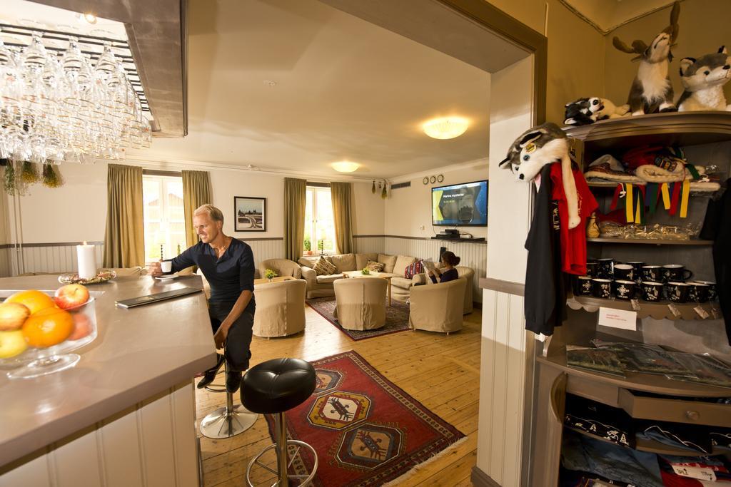 Svanstein Lodge Bagian luar foto